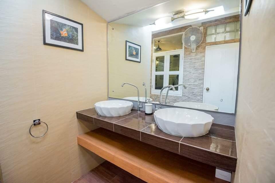 T Smy House Hostel Bangkok Ngoại thất bức ảnh