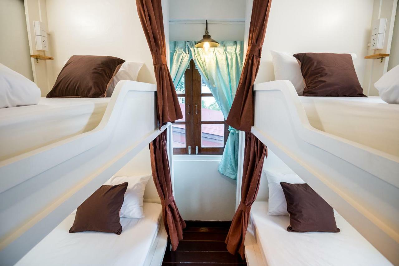 T Smy House Hostel Bangkok Ngoại thất bức ảnh