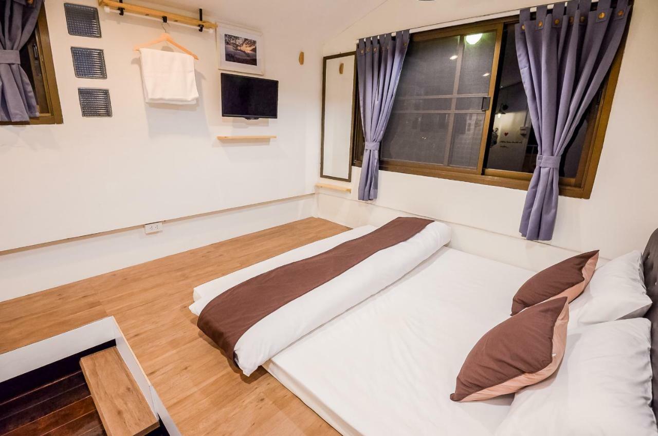 T Smy House Hostel Bangkok Ngoại thất bức ảnh