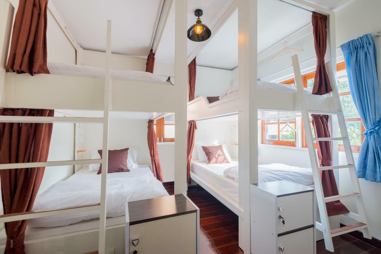 T Smy House Hostel Bangkok Ngoại thất bức ảnh