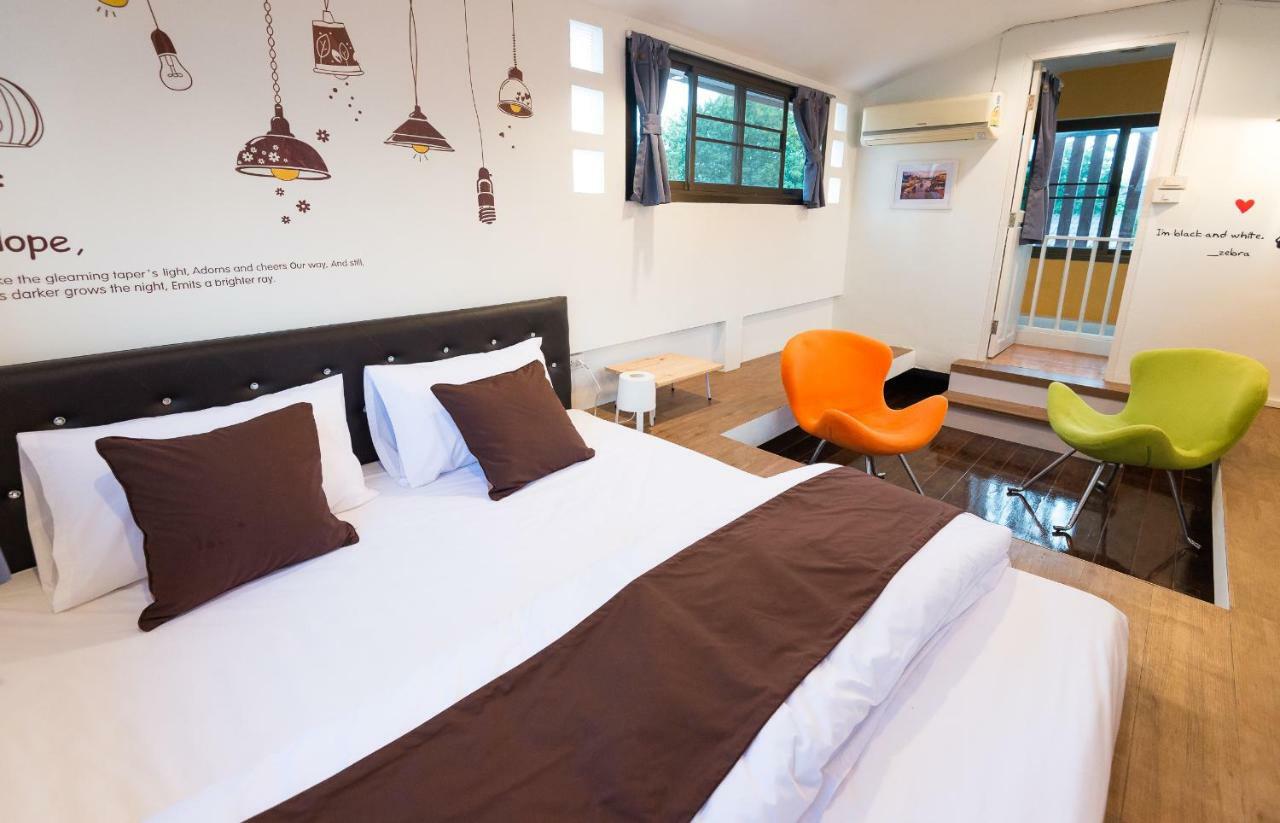 T Smy House Hostel Bangkok Ngoại thất bức ảnh